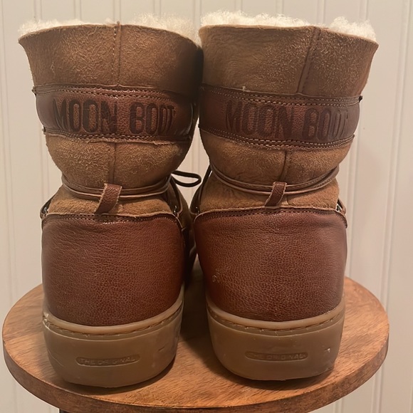 Moonboot Lace Up Suede Shearling Snow Boot - Picture 3 of 7